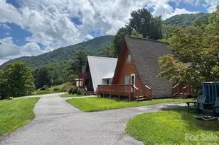56 Chateau Ln, Maggie Valley, NC 28751 - Photo 2