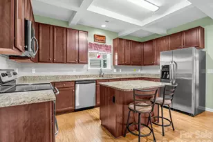 93 Foxtail Ct, Hendersonville, NC 28792 - Photo 12