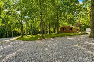 2725 Puetts Chapel Rd, Bessemer City, NC 28016 - Photo 2