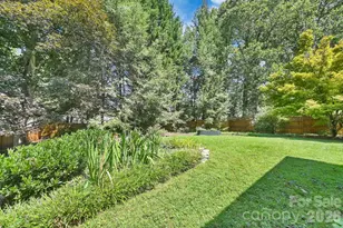 30 Nichols Hill Dr, Asheville, NC 28804 - Photo 34