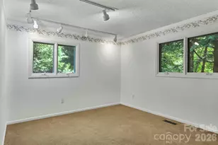 30 Nichols Hill Dr, Asheville, NC 28804 - Photo 30