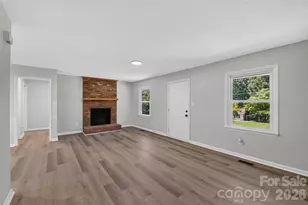 4625 Longbriar Dr, Gastonia, NC 28056 - Photo 2