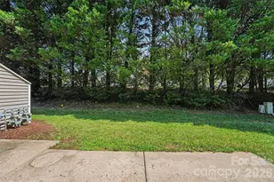 9327 Kimmel Ln, Charlotte, NC 28216 - Photo 24