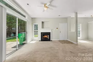 9327 Kimmel Ln, Charlotte, NC 28216 - Photo 2