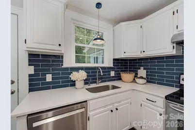 1323 Goodwin Avenue, Charlotte, NC 28205 - Photo 10