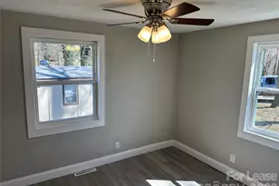 209 Brookview Rd, Statesville, NC 28625 - Photo 10