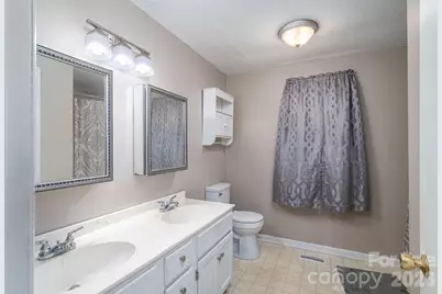1369 Chancellor Drive, Claremont, NC 28610 - Photo 16