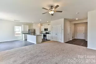 6136 Ahoskie Dr, Charlotte, NC 28215 - Photo 6