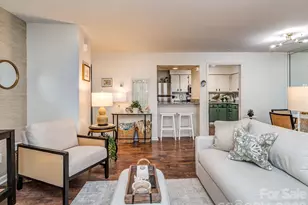 1052 Churchill Downs Ct, Charlotte, NC 28211 - Photo 10