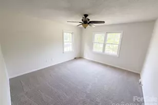 8909 Danson Dr, Charlotte, NC 28277 - Photo 4