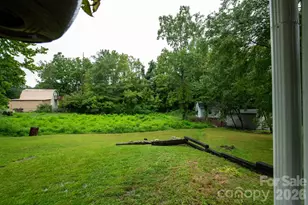 409 Cottrell Hill Rd, Lenoir, NC 28645 - Photo 10