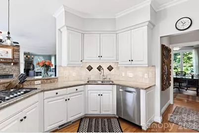 10 Blackberry Lane, Asheville, NC 28804 - Photo 12