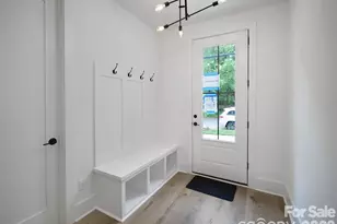 2516 Park Rose Ln, Charlotte, NC 28204 - Photo 2