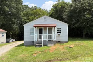 723 Hunt St, Statesville, NC 28677 - Photo 1