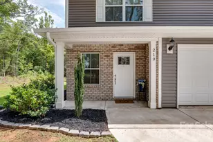 219 W North Corner Rd, Lancaster, SC 29720 - Photo 4
