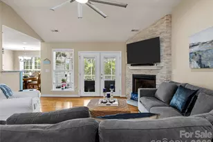 105 Michelle Dr, Chesnee, SC 29323 - Photo 8