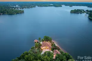 178 Mariner Pointe Ln, Mooresville, NC 28117 - Photo 2