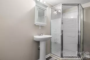 1197 Zion Church Rd, Hickory, NC 28602 - Photo 20