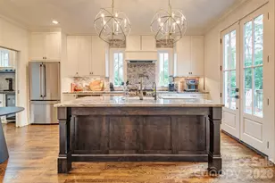 43 Walton St, Asheville, NC 28801 - Photo 8