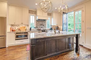 43 Walton St, Asheville, NC 28801 - Photo 10
