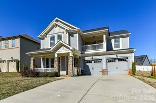 4316 Hubbard Rd, Charlotte, NC 28269 - Photo 2