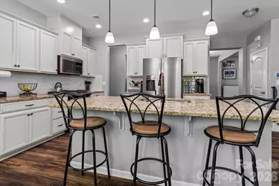 7513 Meridale Forest Drive, Charlotte, NC 28269 - Photo 10