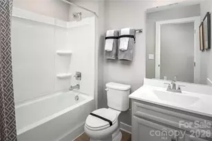 925 Heathway Dr, Charlotte, NC 28213 - Photo 24