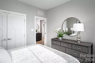 925 Heathway Dr, Charlotte, NC 28213 - Photo 20