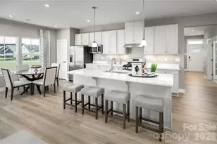 925 Heathway Dr, Charlotte, NC 28213 - Photo 2