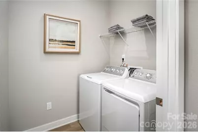 925 Heathway Drive, Charlotte, NC 28213 - Photo 10