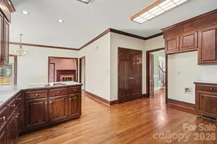 7708 Red Oak Ln, Charlotte, NC 28226 - Photo 10