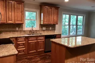 9424 Fairway Ridge Rd, Charlotte, NC 28277 - Photo 4