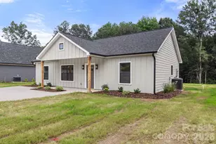 151 McCorkle St, York, SC 29745 - Photo 4
