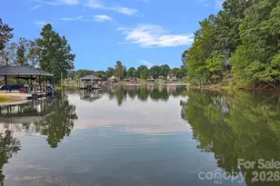 218 Lineberger Dr, Mooresville, NC 28117 - Photo 2