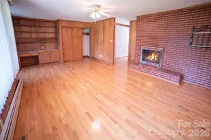 201 Woodlawn Dr, Morganton, NC 28655 - Photo 6