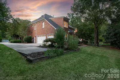 6605 Saunton Court, Charlotte, NC 28277 - Photo 38