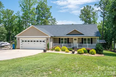 6901 Navajo Trail, Sherrills Ford, NC 28673 - Photo 2