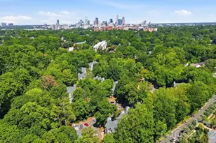 2510 Cranbrook Ln, Charlotte, NC 28207 - Photo 2