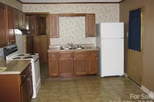 1317 Second St, Gastonia, NC 28054 - Photo 6