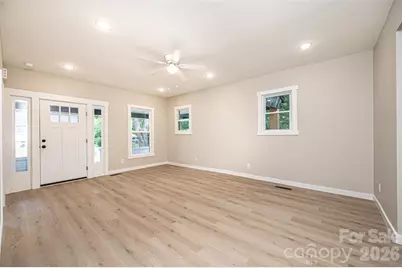 60 5th Street SE, Hickory, NC 28602 - Photo 22