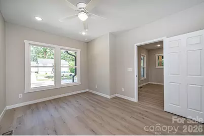60 5th Street SE, Hickory, NC 28602 - Photo 28