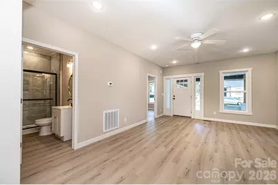 60 5th Street SE, Hickory, NC 28602 - Photo 20