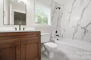 817 W 4th St, Charlotte, NC 28202 - Photo 12