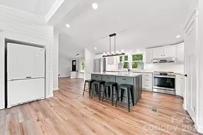 2587 Vision Drive, Catawba, NC 28609 - Photo 10