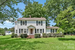 305 E Church St, Troutman, NC 28166 - Photo 2