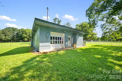 37631 Saw Mill Road, New London, NC 28127 - Photo 36