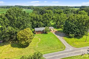 37631 Saw Mill Rd, New London, NC 28127 - Photo 44