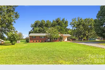 37631 Saw Mill Road, New London, NC 28127 - Photo 6