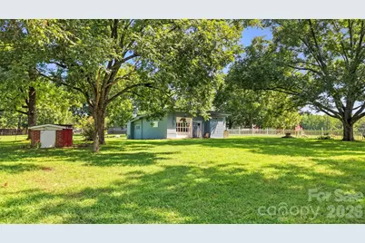 37631 Saw Mill Road, New London, NC 28127 - Photo 38