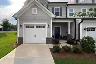 11009 Pagebrook Ln, Charlotte, NC 28214 - Photo 2